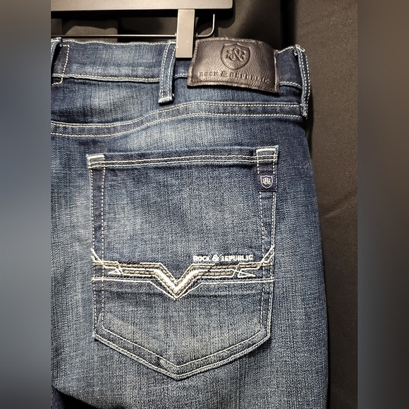 Rock & Republic Men's Jeans - Picture 3 of 9